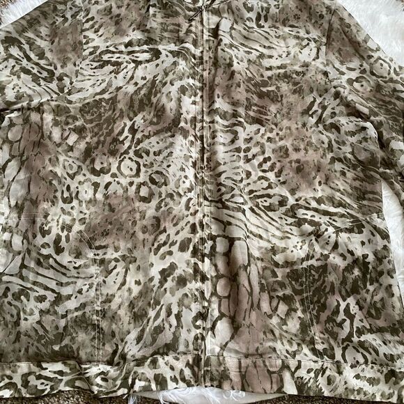 Chico’s Jacket Animal Print Sheer Zip Front Pockets Thin Lightweight Size 3X - Picture 7 of 11